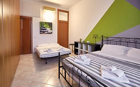 Tortona Design Flat